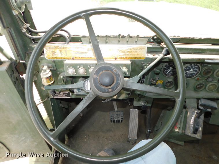 image for item DK8591 1991 BMY Harsco M931A2  semi truck