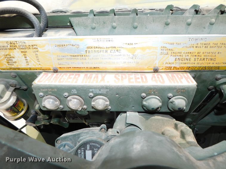 image for item DK8591 1991 BMY Harsco M931A2  semi truck