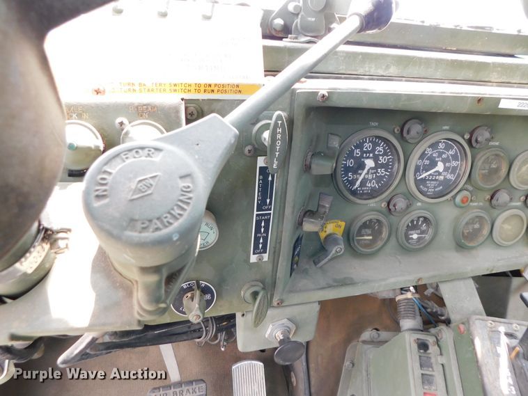 image for item DK8591 1991 BMY Harsco M931A2  semi truck