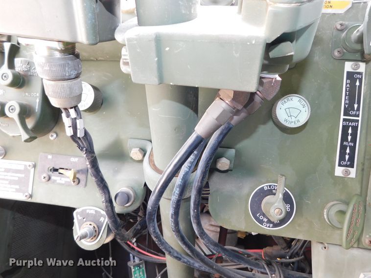 image for item DK8591 1991 BMY Harsco M931A2  semi truck