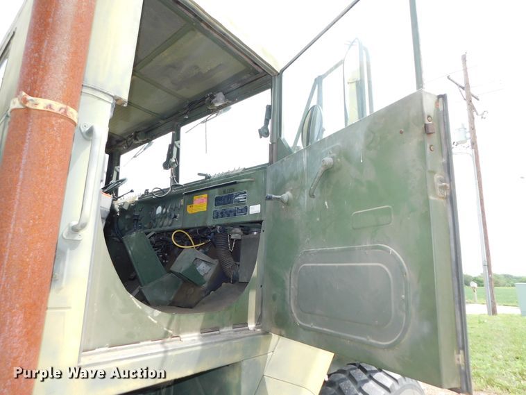 image for item DK8591 1991 BMY Harsco M931A2  semi truck