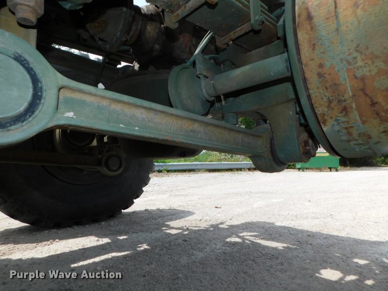 image for item DK8591 1991 BMY Harsco M931A2  semi truck