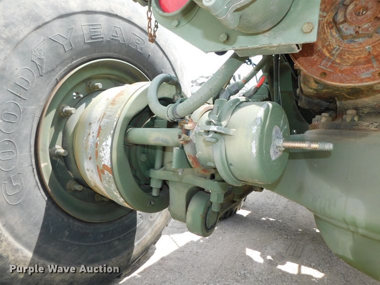 image for item DK8591 1991 BMY Harsco M931A2  semi truck