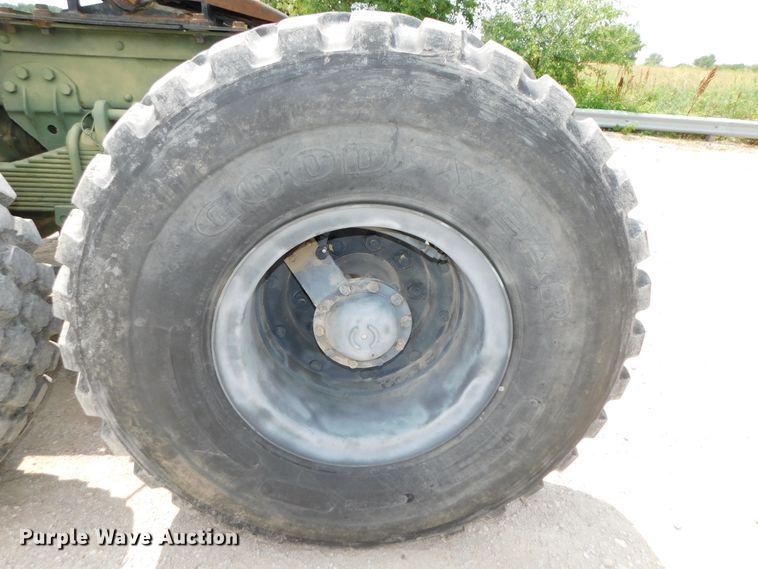 image for item DK8591 1991 BMY Harsco M931A2  semi truck