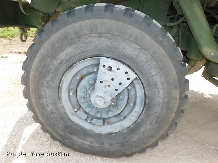 image for item DK8591 1991 BMY Harsco M931A2  semi truck