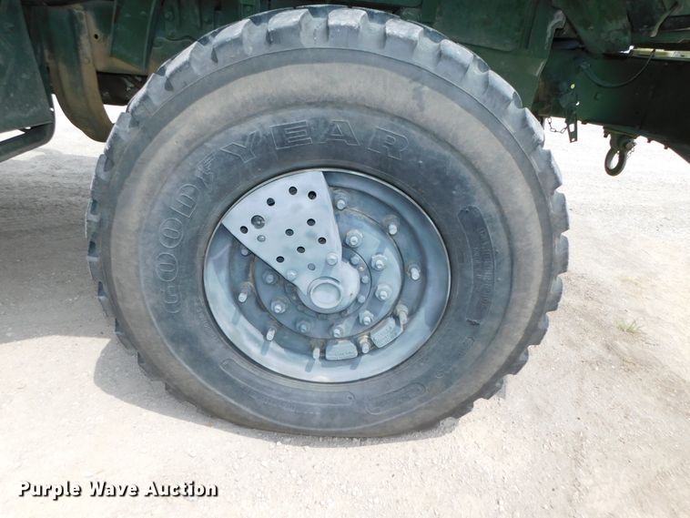 image for item DK8591 1991 BMY Harsco M931A2  semi truck