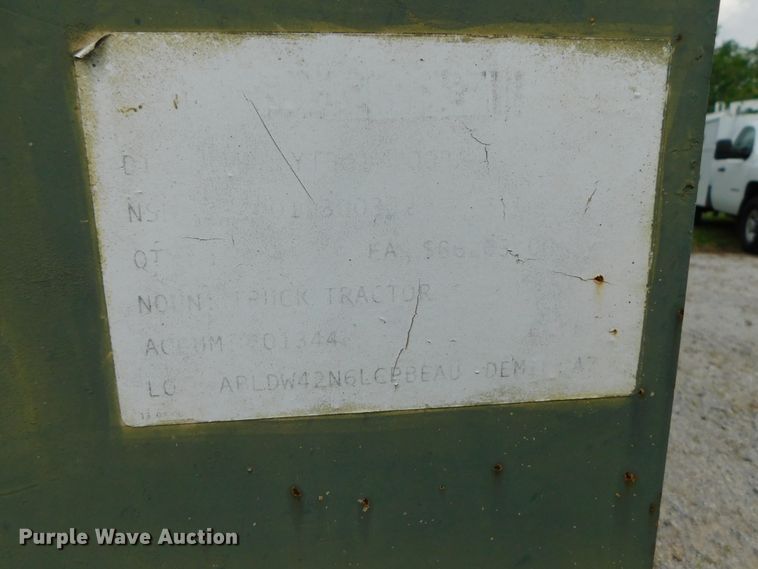 image for item DK8591 1991 BMY Harsco M931A2  semi truck