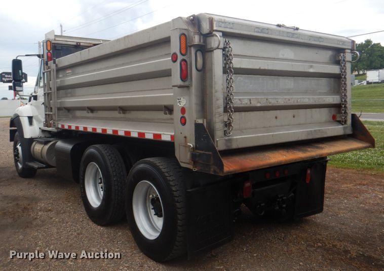 image for item DL0076 2010 International 7400 WorkStar  dump truck