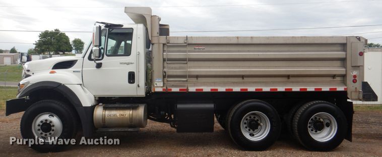 image for item DL0076 2010 International 7400 WorkStar  dump truck