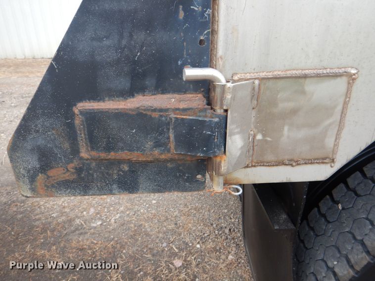 image for item DL0076 2010 International 7400 WorkStar  dump truck