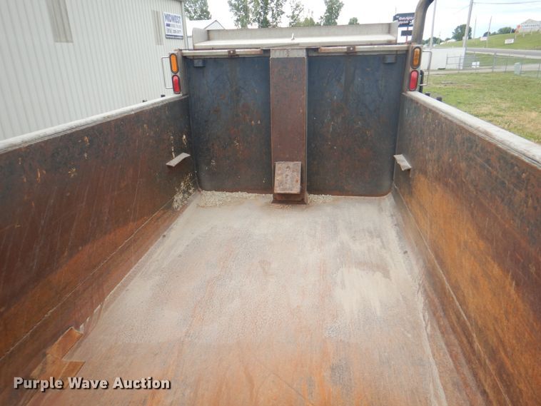 image for item DL0076 2010 International 7400 WorkStar  dump truck