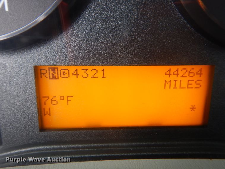 image for item DL0076 2010 International 7400 WorkStar  dump truck