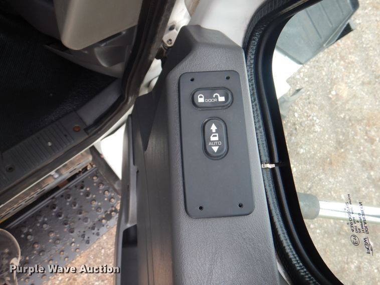 image for item DL0076 2010 International 7400 WorkStar  dump truck