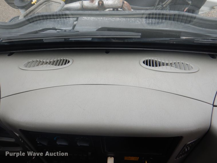 image for item DL0076 2010 International 7400 WorkStar  dump truck