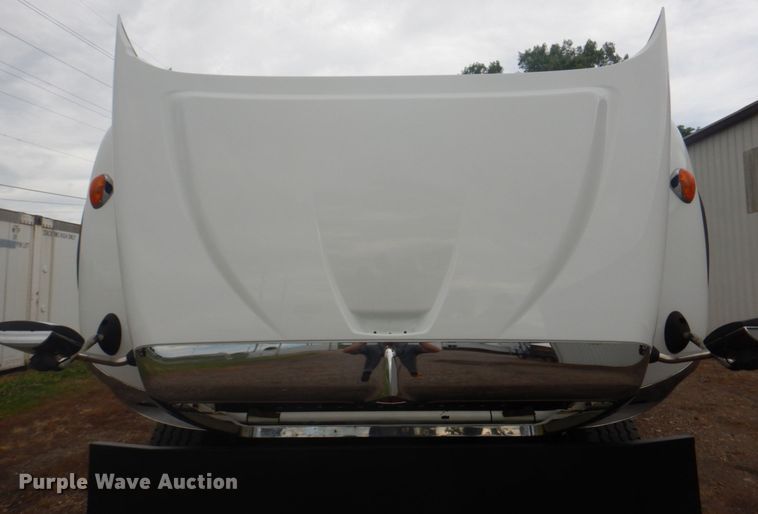 image for item DL0076 2010 International 7400 WorkStar  dump truck