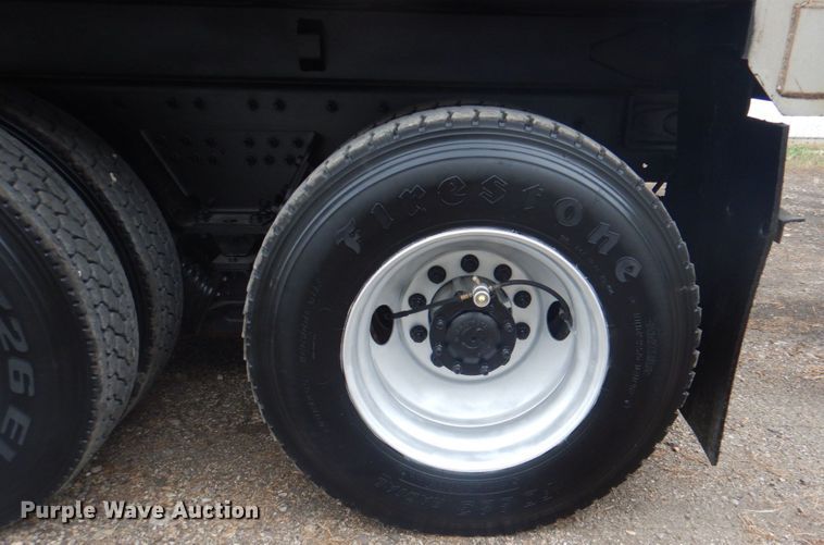 image for item DL0076 2010 International 7400 WorkStar  dump truck