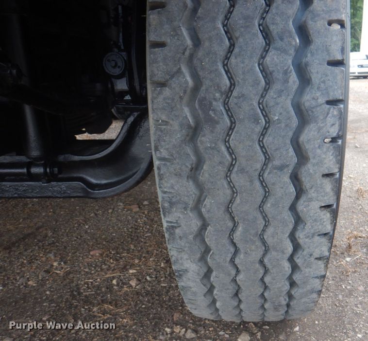 image for item DL0076 2010 International 7400 WorkStar  dump truck