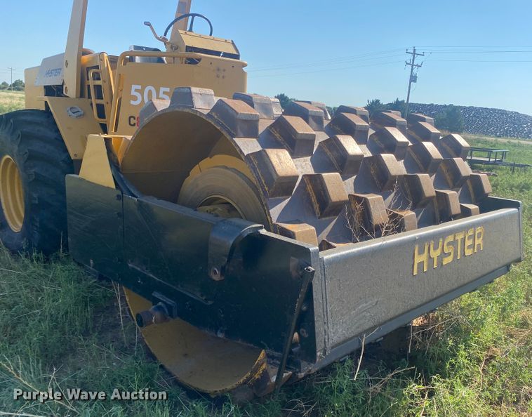 image for item DL0409 Hyster C852A  single drum vibratory roller