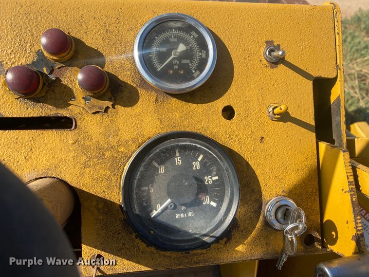 image for item DL0409 Hyster C852A  single drum vibratory roller