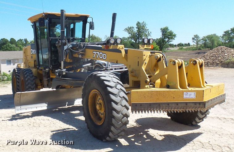 image for item DL0995 2008 John Deere 770D  motor grader