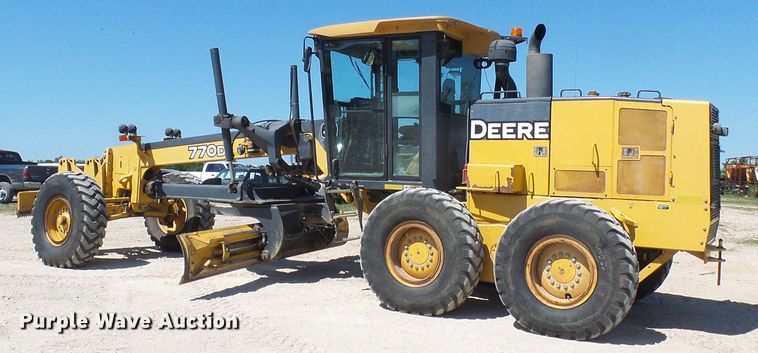 image for item DL0995 2008 John Deere 770D  motor grader