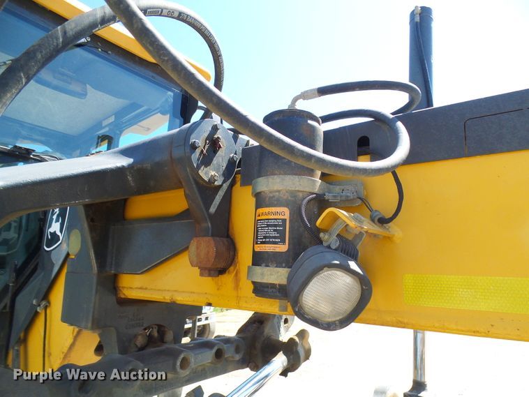 image for item DL0995 2008 John Deere 770D  motor grader