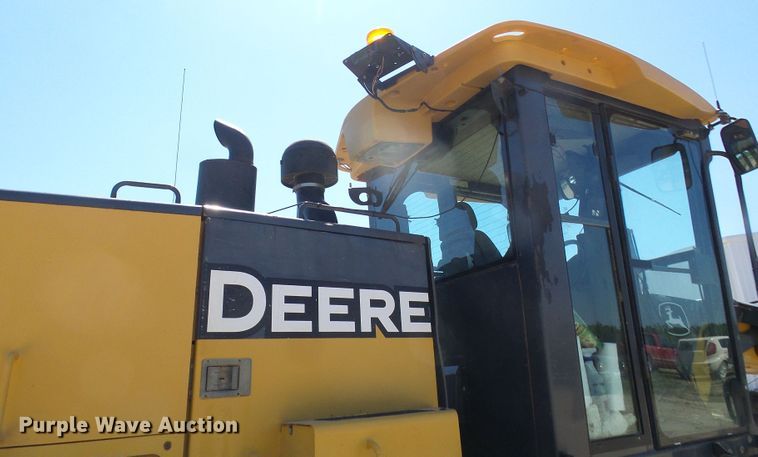 image for item DL0995 2008 John Deere 770D  motor grader