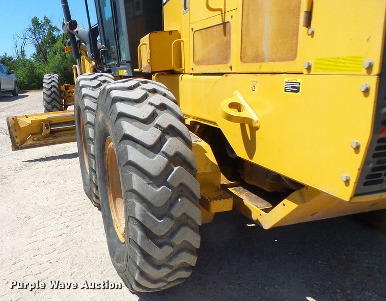 image for item DL0995 2008 John Deere 770D  motor grader