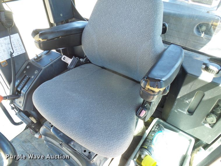 image for item DL0995 2008 John Deere 770D  motor grader