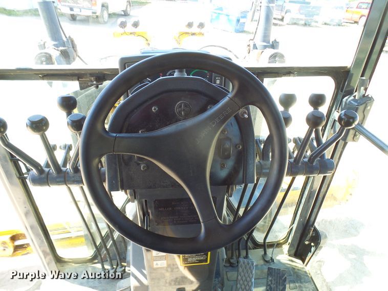 image for item DL0995 2008 John Deere 770D  motor grader