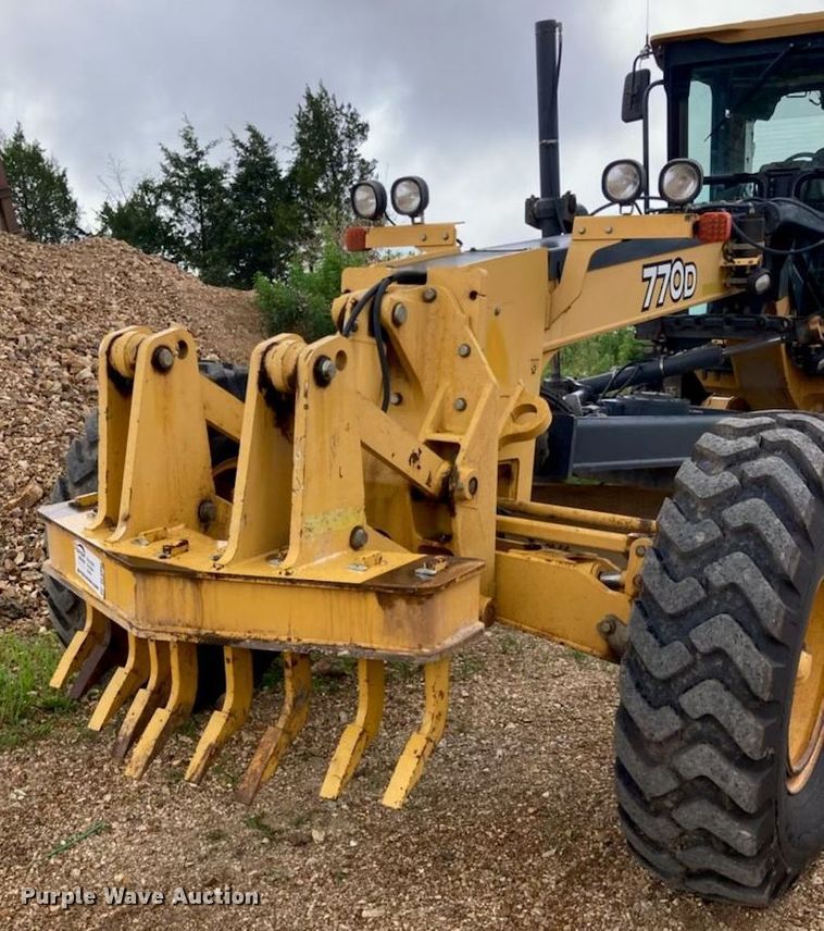 image for item DL0995 2008 John Deere 770D  motor grader