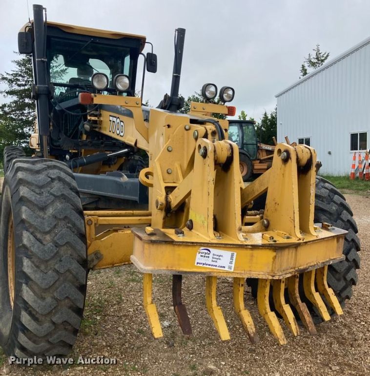 image for item DL0995 2008 John Deere 770D  motor grader
