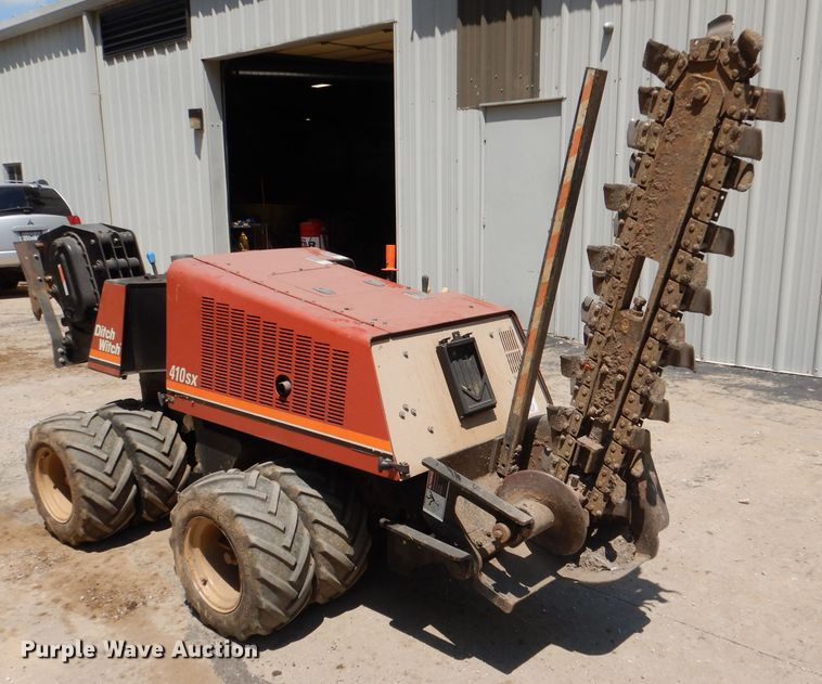 image for item DL3320 2005 Ditch Witch 410SX  trencher