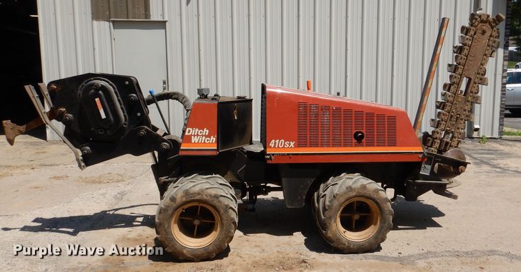 image for item DL3320 2005 Ditch Witch 410SX  trencher