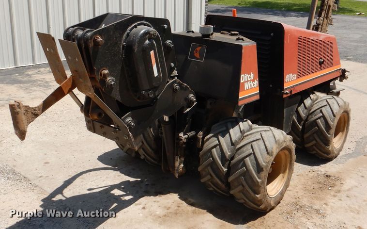 image for item DL3320 2005 Ditch Witch 410SX  trencher