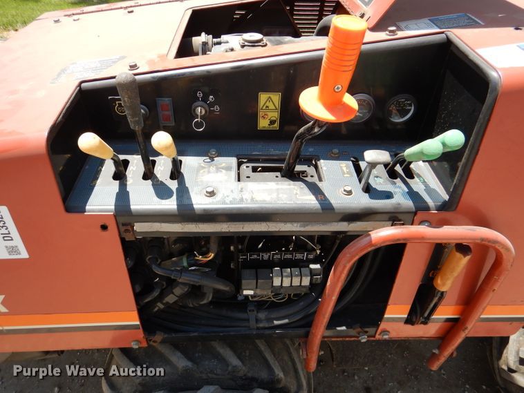 image for item DL3320 2005 Ditch Witch 410SX  trencher