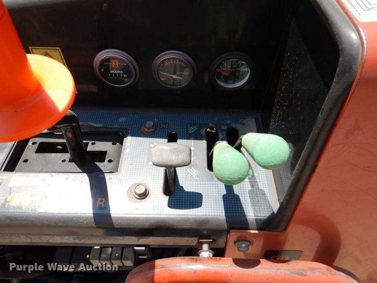 image for item DL3320 2005 Ditch Witch 410SX  trencher