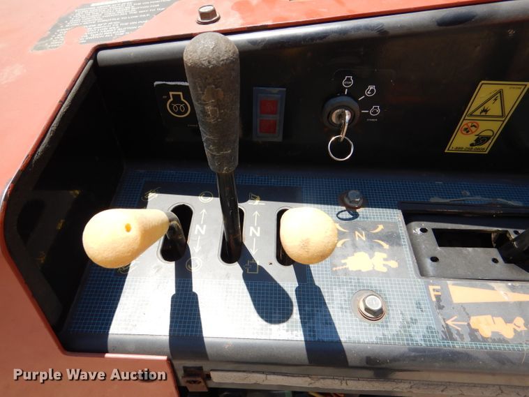 image for item DL3320 2005 Ditch Witch 410SX  trencher