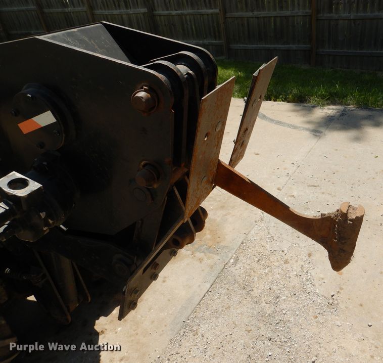 image for item DL3320 2005 Ditch Witch 410SX  trencher