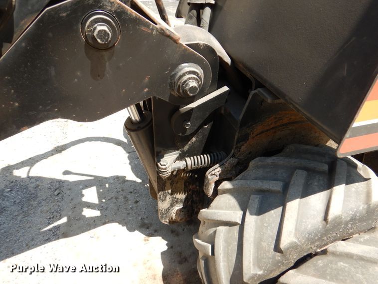 image for item DL3320 2005 Ditch Witch 410SX  trencher