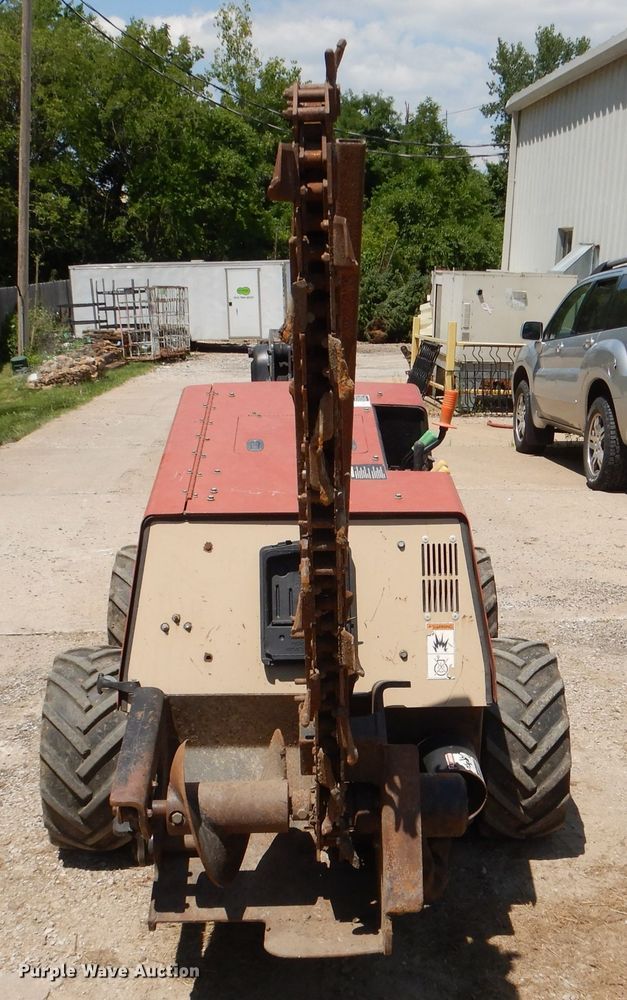 image for item DL3321 2008 Ditch Witch 410SX  trencher