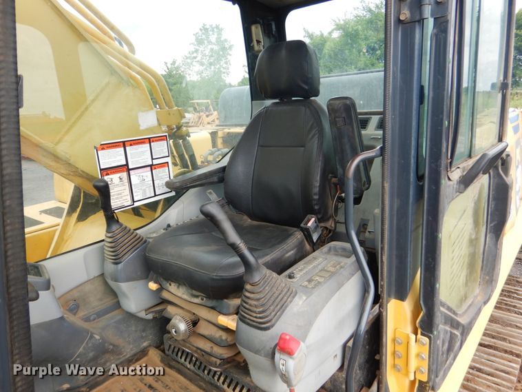 image for item DL4986 2004 Komatsu PC300LC-7L  excavator