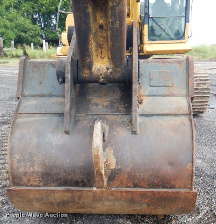 image for item DL4986 2004 Komatsu PC300LC-7L  excavator