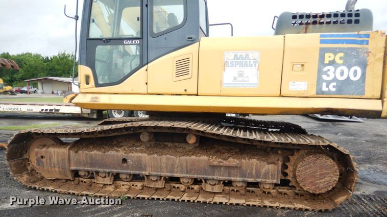 image for item DL4986 2004 Komatsu PC300LC-7L  excavator