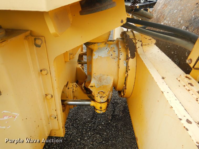 image for item DL4987 2008 Sakai America Inc SV505D  single drum vibratory roller