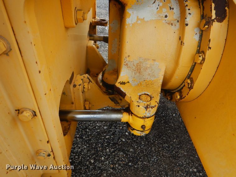 image for item DL4987 2008 Sakai America Inc SV505D  single drum vibratory roller