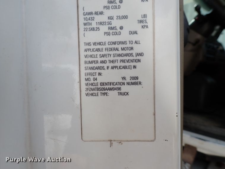 image for item DL7597 2009 Sterling L7500  vacuum truck