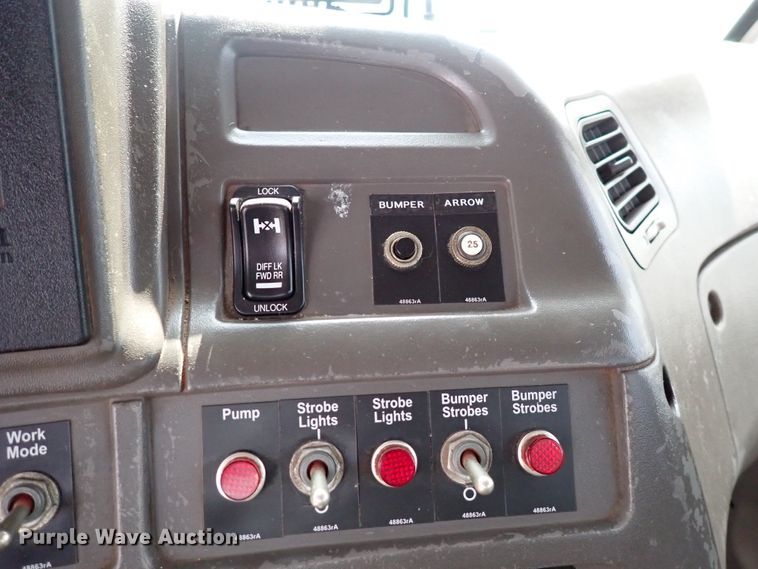 image for item DL7597 2009 Sterling L7500  vacuum truck