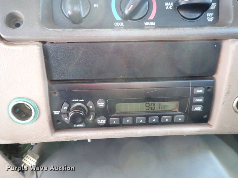 image for item DL7597 2009 Sterling L7500  vacuum truck