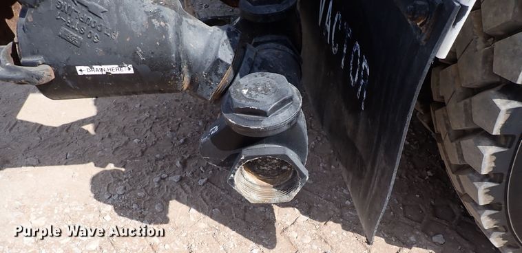 image for item DL7597 2009 Sterling L7500  vacuum truck